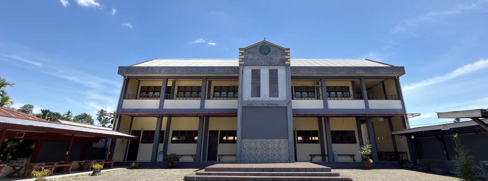 Kegiatan Institut Jambatan Bulan